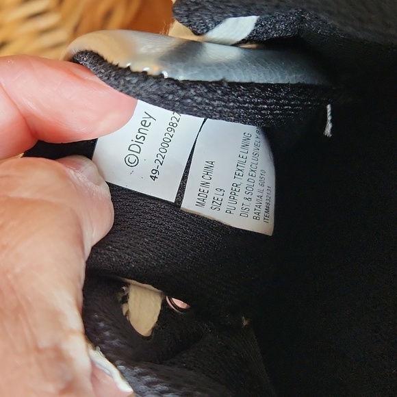 Silver Mickey Sneakers sz 9 Metallic Disneyworld Disneyland - Picture 7 of 10